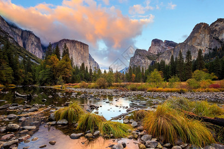 加利福尼亚州日落公园的美景图片