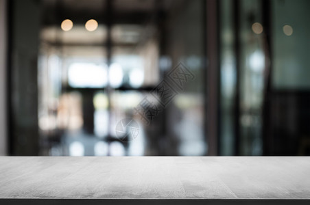 厨房咖啡店空木板桌有模糊的混合咖啡厅背景商业图片