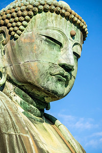 游客中央日本小户寺木浦的著名大佛铜雕像即宰津Daibutsu金属图片