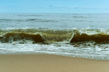 环境大海中的浪波罗海暴风浪波罗海暴风浪大中的蓝色力量图片