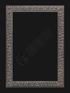 黑色背景上孤立的铜质装饰框架空的变暗晒黑图片