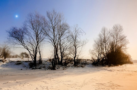 乌克兰的冬季日落图片