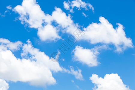 蓬松空气通风云层和白天一样清空之光设计图片