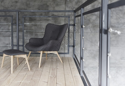 自在平坦的现代设计师手椅房间图片