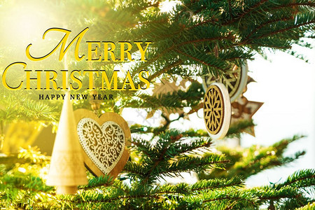 金子圣诞快乐和新年概念装饰品的图片