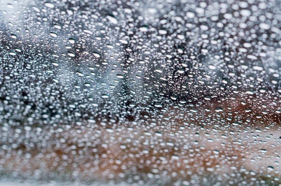湿的一种缩合玻璃上的水滴透明背景上的水滴透明背景上的水滴玻璃图片