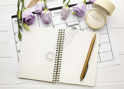 杂志空打开的笔记本婚礼计划设器最佳空的图片