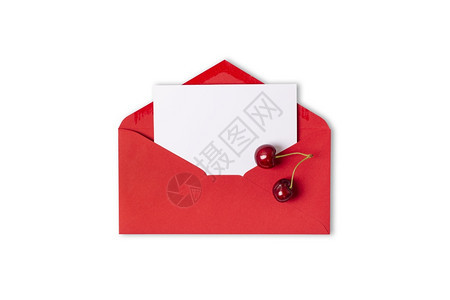 晋升纸或者红色信封中的空白卡装饰着色背景上的樱桃模板或型横幅带有复制空间红色信封中的空白卡装饰着色背景上的樱桃图片