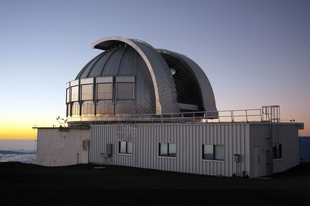 望远镜MaunaKeea观测天文站是位于美国夏威夷大岛的MaunaKeea峰顶上的天文学研究设施汇编由于地处黑暗的天空低湿度和高图片