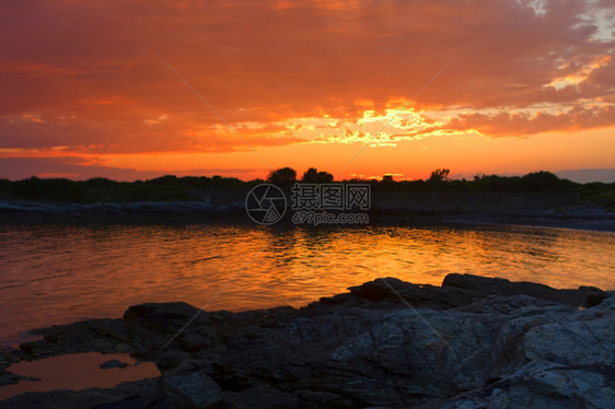 海上落日夕阳美景图片