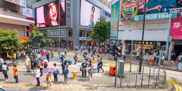 建造当地人商业香港2014年5月2日04年5月2日城市街道沿线的旅游者和地方居民每年吸引150万人图片