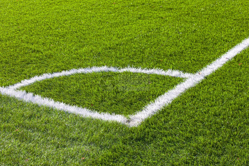 重点草地闲暇足球场的角落特写选择焦点足球场的角落特写图片