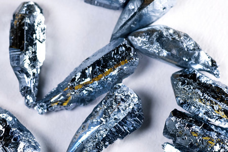 元素周期表概念与黑色立方体黄金元素选择适合物理科学技术和教育主题3d插图元素周期表概念与黑色立方体黄金元素选择插图融合周期材料图片素材-正版 ...