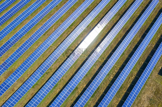 太阳能光伏电池板图片