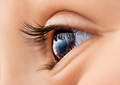 捂眼睛的宝宝图片