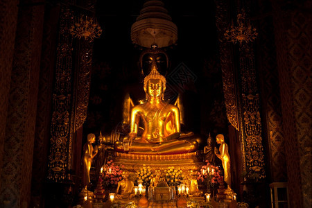 教堂中的佛像上帝祈祷装饰泰国图片