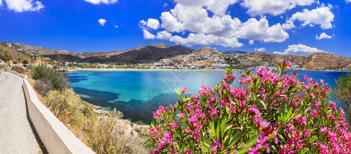 约斯岛锡克拉底希腊旅行和暑假热门旅游点的图景风优美伊奥斯岛雪地希腊传统的受欢迎希腊语图片