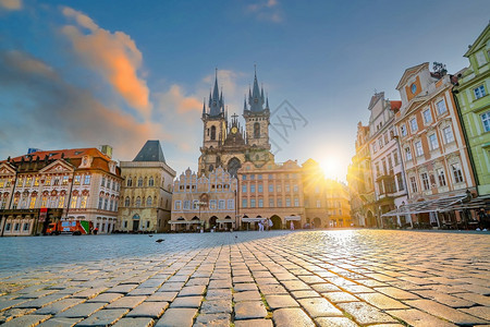 布拉格市下捷克旧城风景世界旅行概念见光和世界旅行历史城市正方形图片