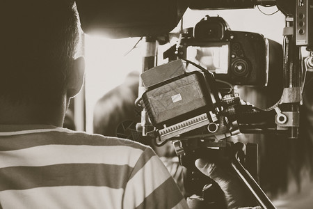 视频电影业摄像员用相机拍电影场景娱乐视图片