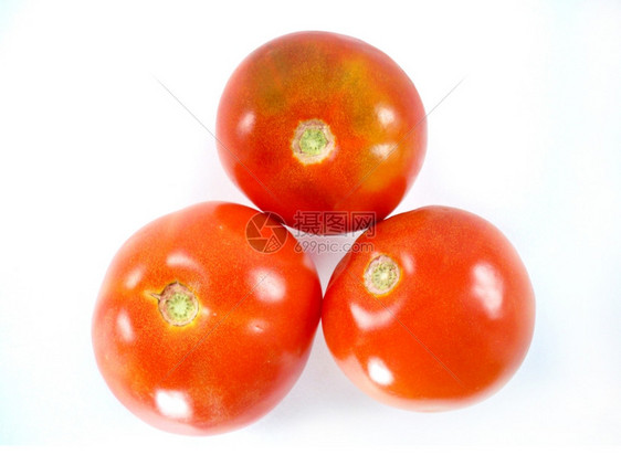 白色背景与世隔绝的新鲜红番茄维他命颜色多汁的图片