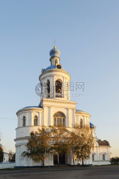 圆顶冲天炉俄罗斯弗拉基米尔地区博戈柳沃古老修道院复的图片