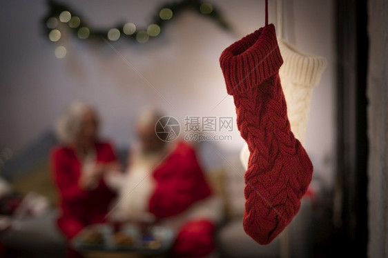 好的红色白圣诞袜子十二月季节图片