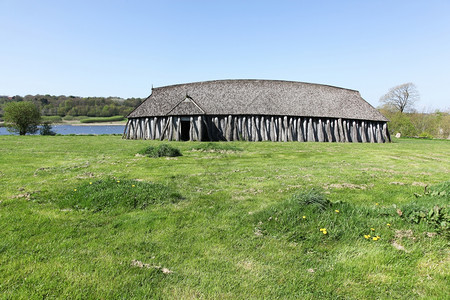 结石古老的木制丹麦霍布罗维京之家图片