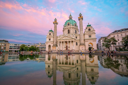 暮黄昏奥地利维也纳圣夏尔斯柯普教堂卡尔斯基奇教堂巴洛克式图片
