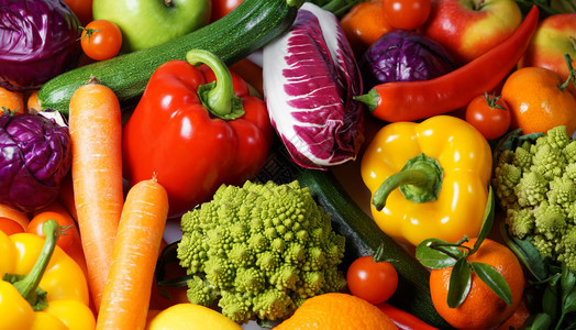 分散在一张桌子上的水果和蔬菜新鲜有机各种类的品最接近于顶端视图背景普通话素食主义者苹果图片