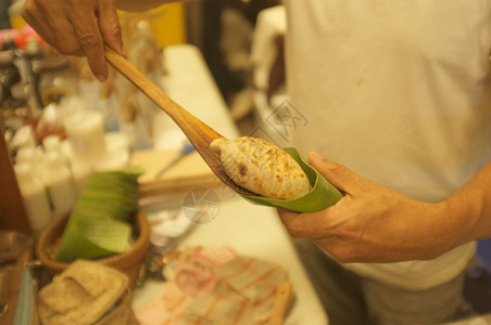 美食灰色泡芙泰国甜点包子面粉图片