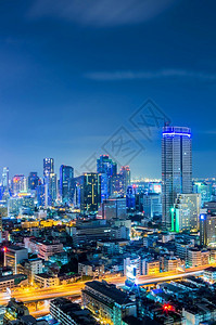 商业高的亚洲曼谷市地貌景观曼谷市风高角黄昏时现代建筑图片