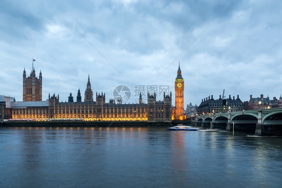 BigBenClockTowor和英国伦敦威斯敏特市议会大厦桥旅行时间图片