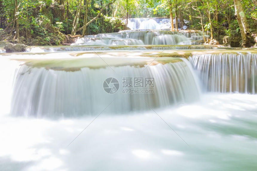 泰国环境最佳怀梅哈明瀑布是从上到下的一个层图片