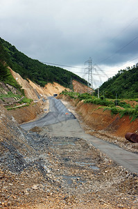 越南公路项目不完整山口和石头堆积如的山口街道交通扩展计划阴云日景色惊人场岩石亚洲图片
