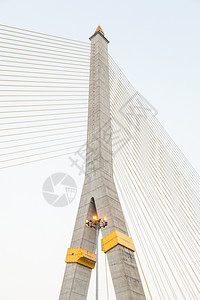 拉马八桥建筑中有一个铁丝网工程高速公路图片