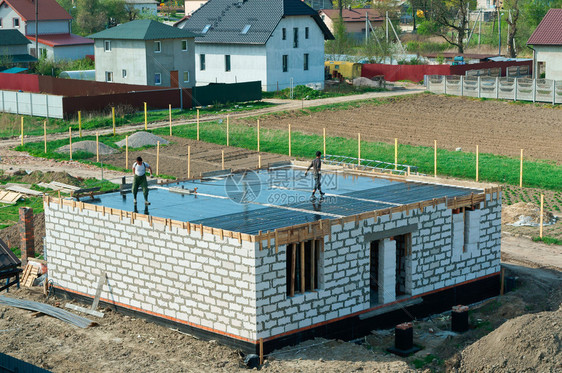 地点在建房屋基白砖未完工房屋私人在建地基私人湿的框架图片