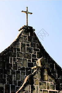 著名的老墙旧教堂上亚洲图片