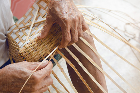高人手工编织竹子传统行业盒图片