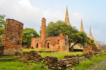 泰国Ayutthaya古老的废墟寺庙笏东方的砖图片