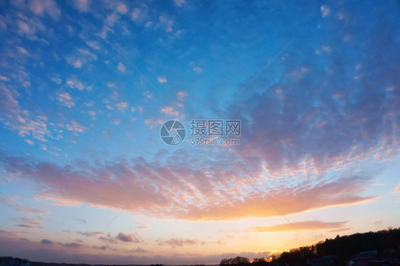 假期海岸洋边的夕阳天空是紫色夕阳天空是紫色海边夕阳图片
