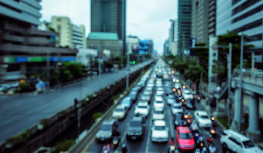 真实的街道曼谷市中心商业区的时速汽车交通堵塞的模糊图像实际生活交通概念a旅游驾驶图片
