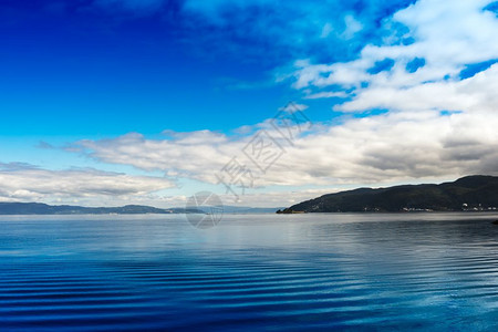 目的明亮墙纸海洋风景背中的挪威岛屿海洋风景背中的挪威岛屿hd图片