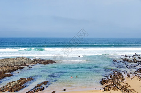 葡萄牙南部Almograve海滩自然结石运动图片