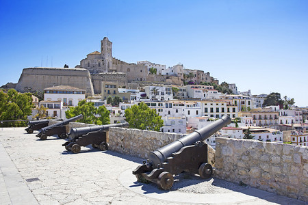 景观Ibiza老城称为DaltVilaIBIZA是位于地中海的巴利阿里群岛之一欧洲旅游图片