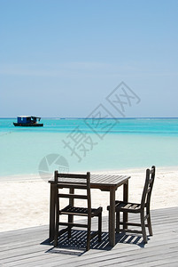 阳台美丽的沙滩酒吧座位图片
