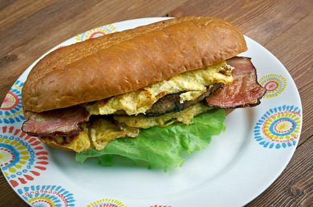 丰盛的奥梅莱特三明治美式早餐快厅吃肉健康图片