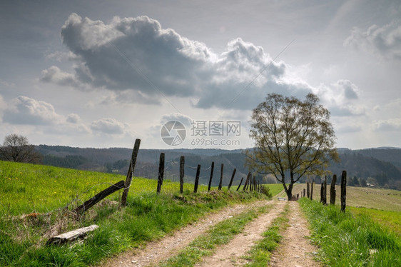 路德维希国伯吉斯州BergischerPanoromasteig长途徒步远足的全景观小路自然图片