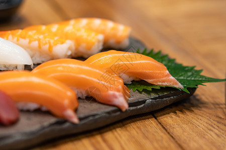餐厅菜单金鱼新鲜鲑寿司图片