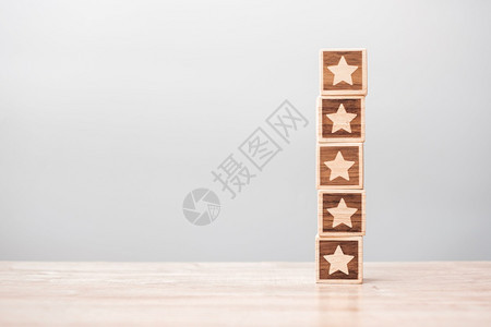 帕努瓦经验表背景上的星号块服务评级排名客户评论满意度价和反馈概念排行图片