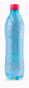 湿的瓶装净化白色背景上隔离的绿水瓶图片